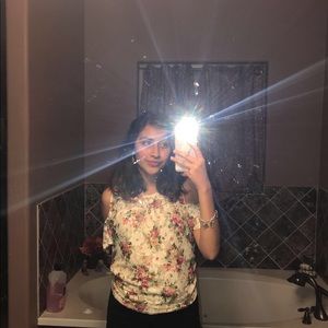 Meet your Posher, Cassandra